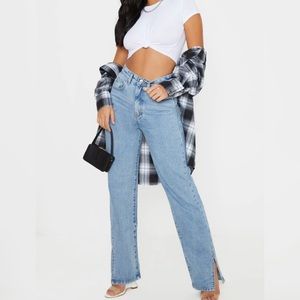 Prettylittlething Light Wash Split Hem Jeans
